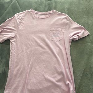 pink t-shirt